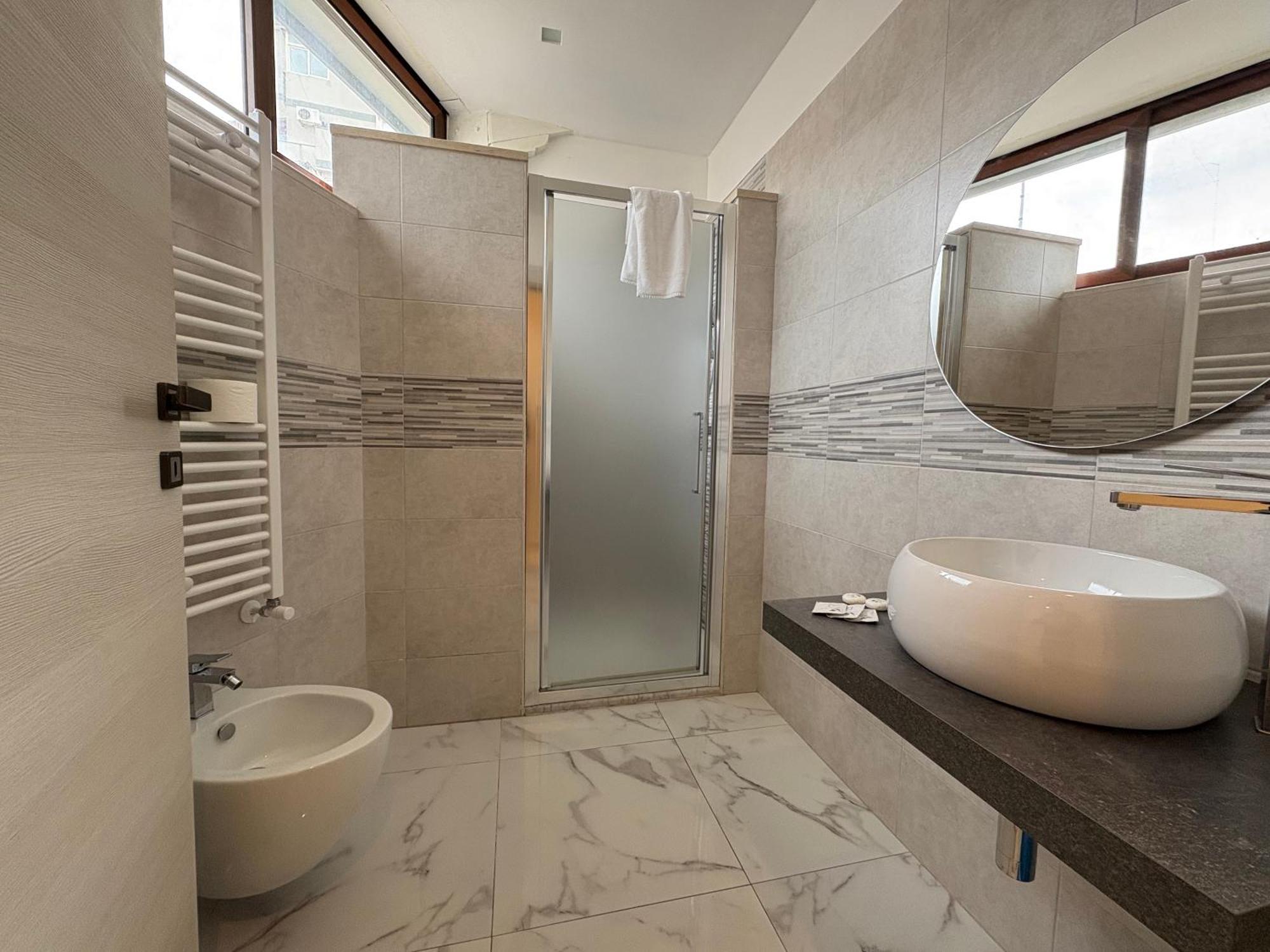 Romano'S Luxury Stay B&B บารี ภายนอก รูปภาพ