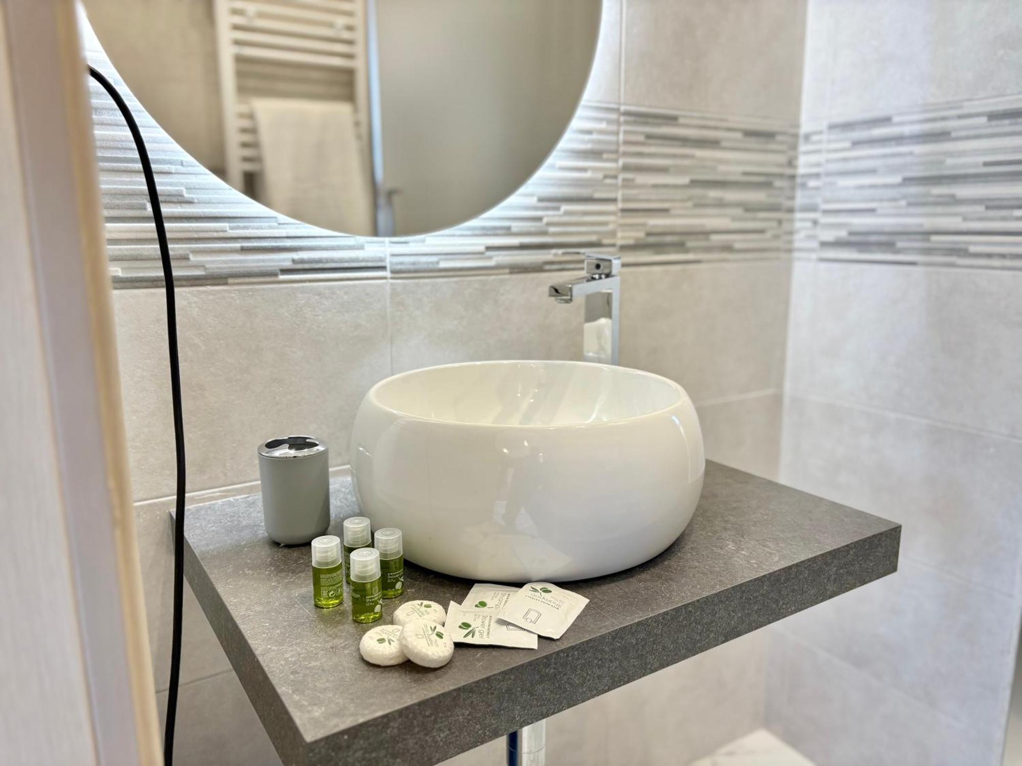 Romano'S Luxury Stay B&B บารี ภายนอก รูปภาพ